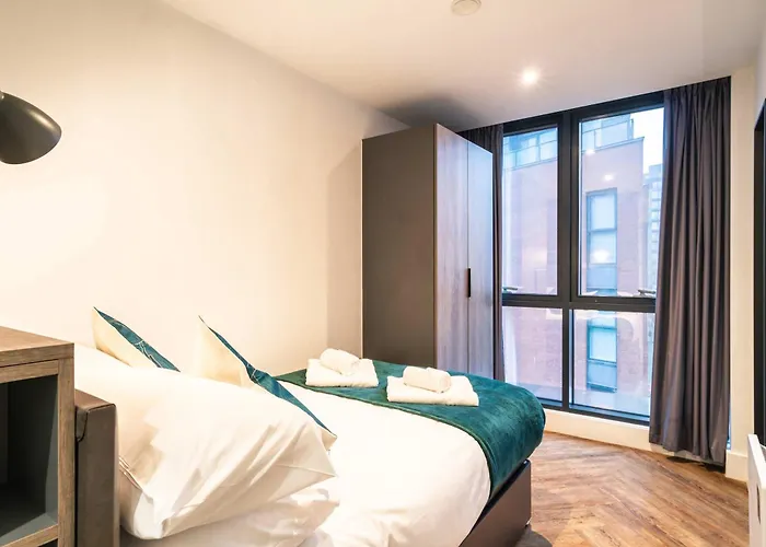 Stylish 2 Bedroom Apartment In Central Manchester